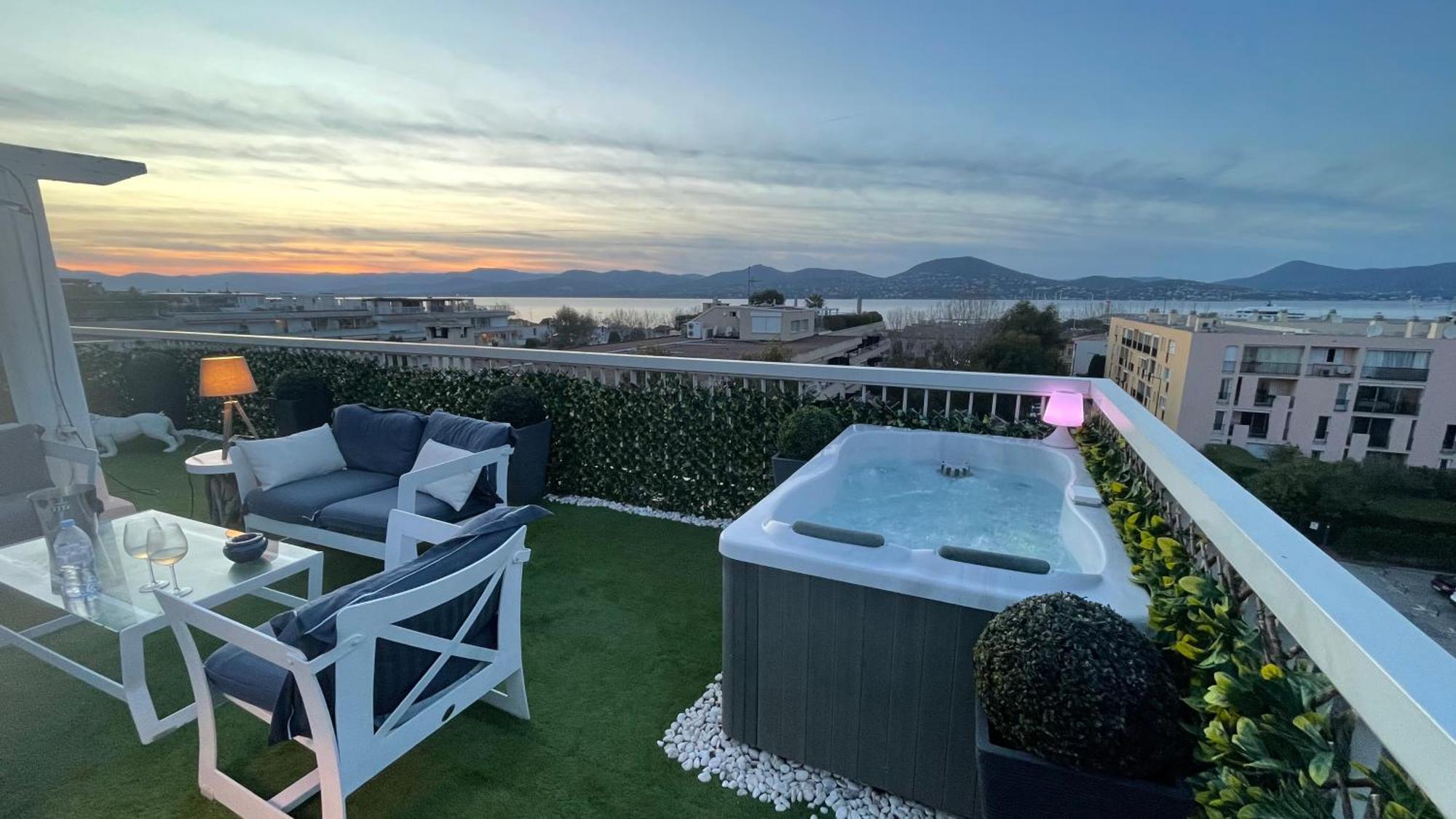 Saint Tropez Sea View Penthouse Apartment Ngoại thất bức ảnh